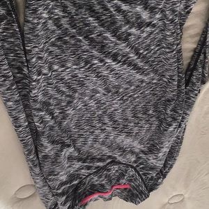 Long shirt to workout in